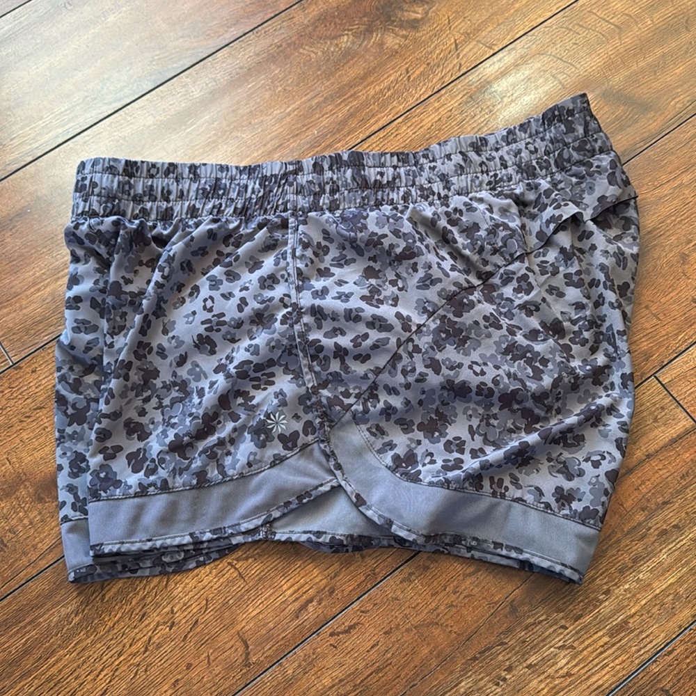 Athelta Flowery Short